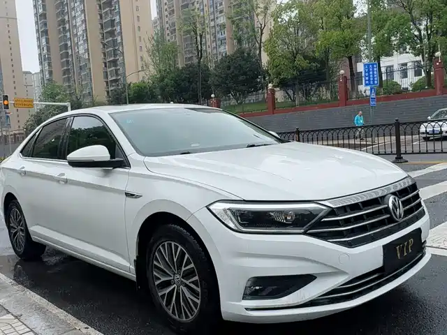 Volkswagen Sagitar Sagitar 2019 200tsi Dsg Comfort Model National Vi — фото