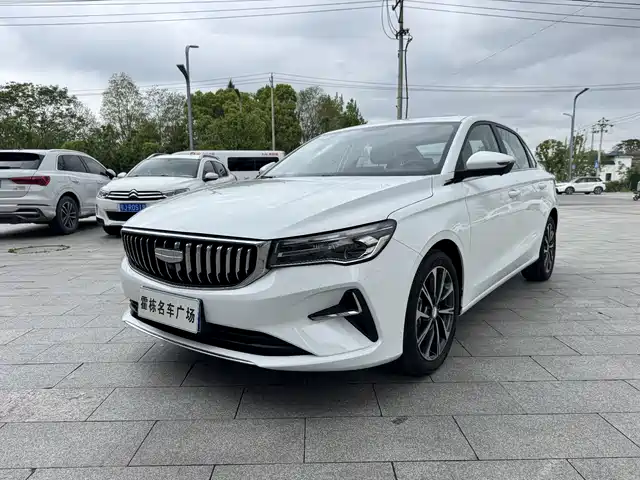 Geely Automobile Emgrand Emgrand 2023 4th Generation Champion Edition 1.5l Cvt Flagship Model — фото
