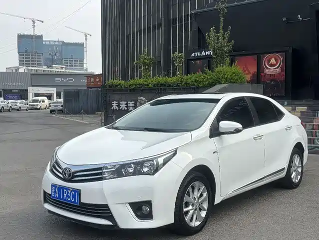 Toyota Corolla Corolla 2014 1.6l Cvt Gl-I Leather Version — фото