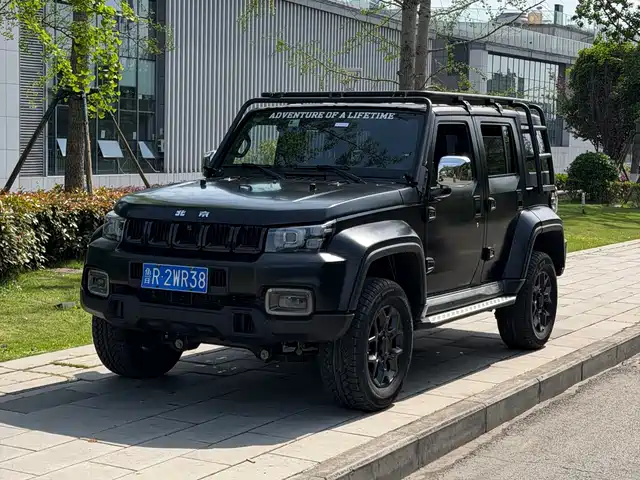 Beijing Cross Country Beijing Off-Road Bj40 Beijing Bj40 2023 2.0d Automatic Four-Wheel Drive Blade Hero Edition Knight Type — фото