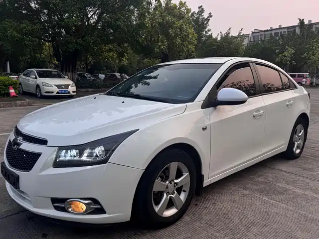 Chevrolet Cruze Cruze 2013 1.6l Se At — фото