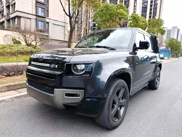 Land Rover Land Rover Defender Land Rover Defender 2023 Facelift 110 3.0t P400 X-Dynamic Hse — фото