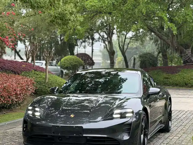 Porsche Taycan Taycan 2019 Taycan 4s — фото