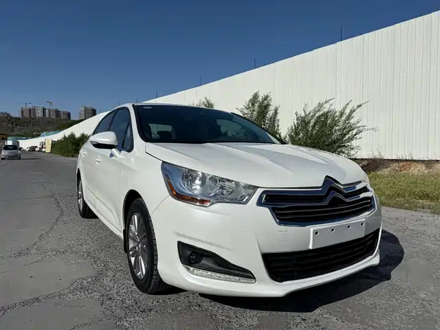Citroën Citroen C4l Citroen C4l 2015 1.8l Automatic Leading Version — фото