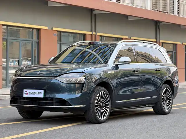 Aito Asks The World Wenjie M9 Wenjie M9 2024 Extended Range Ultra Version 42kwh 6-Seater Version — фото