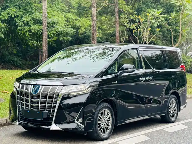 Toyota Elfa Alfa 2019 Dual Engine 2.5l Deluxe Edition — фото
