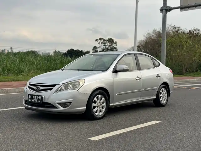 Hyundai Joyful Yuedong 2010 1.6l At Gls — фото