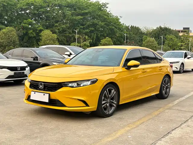 Honda Style Stylish 2022 240turbo Cvt Exclusive Edition — фото