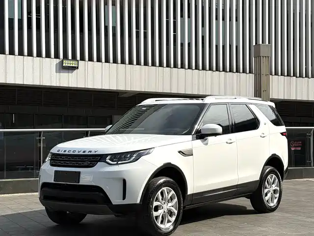 Land Rover Discover Discover 2019 3.0 Sc V6 Se — фото