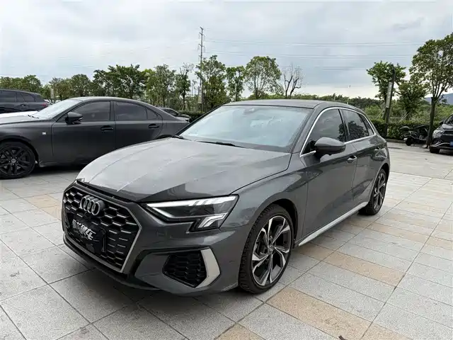 Audi Audi A3 Audi A3 2021 Sportback 35 Tfsi Luxury Sports Model — фото