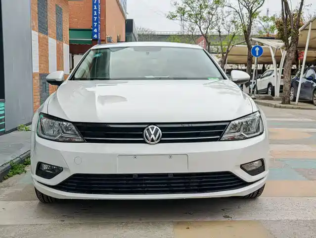Volkswagen Lingdu Lingdu 2015 230tsi Dsg Fashion Edition — фото