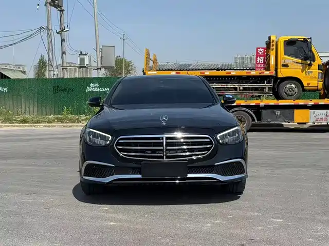 Mercedes-Benz Mercedes-Benz E-Class Mercedes-Benz E-Class 2022 Model 2 E 300 L Luxury Model
