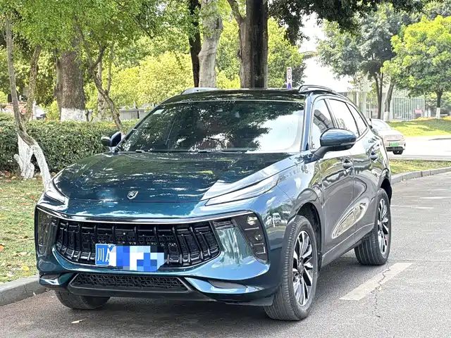 Dongfeng Is Popular Fengxing T5 Evo Fengxing T5 Evo 2021 1.5td Dct Platinum Edition — фото
