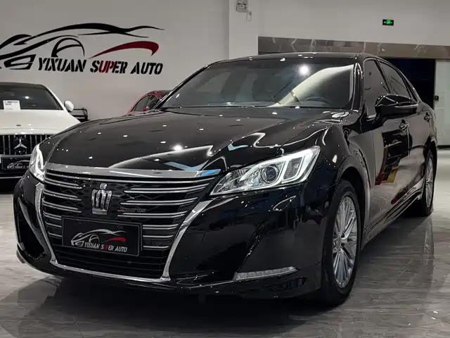Toyota Crown Crown 2018 2.0t Sports Edition — фото