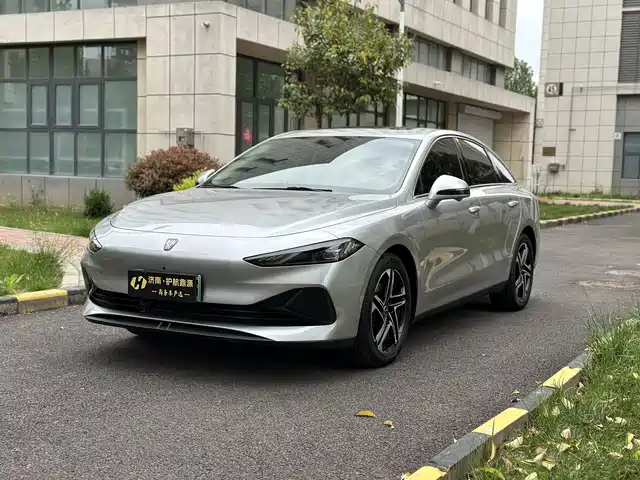 Roewe Roewe D7 Roewe D7 2023 Dmh 125km Flagship Version — фото