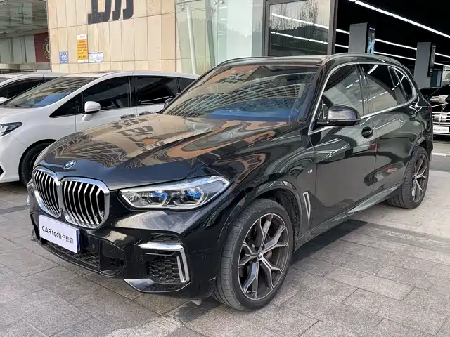 Bmw Bmw X5 Bmw X5 2022 Facelift Xdrive 40li M Sports Package — фото
