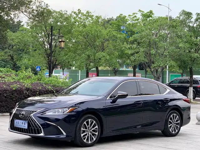 Lexus Lexus Es Lexus Es 2024 200 Premium Edition — фото
