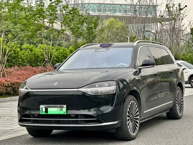 Aito Asks The World Wenjie M9 Wenjie M9 2025 Extended Range Ultra Version 52kwh 6-Seater Version — фото