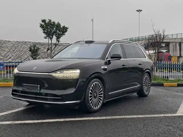 Aito Asks The World Wenjie M9 Wenjie M9 2025 Extended Range Ultra Version 52kwh 6-Seater Version — фото