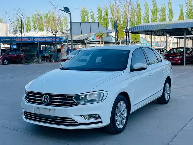 Volkswagen Bora Bora 2017 1.6l Automatic Comfort Model — фото