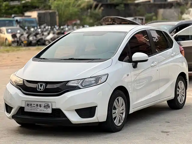 Honda Fit Fit 2016 1.5l Lx Manual Comfort Model — фото