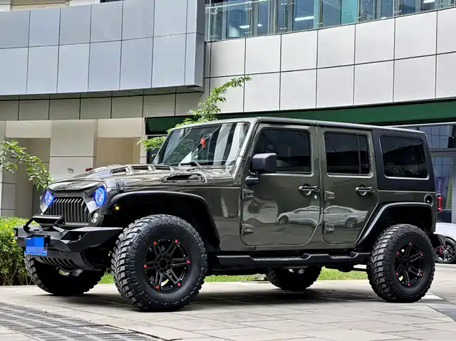 Jeep Wrangler Wrangler 2015 3.0l Sahara Four-Door Comfort Version — фото