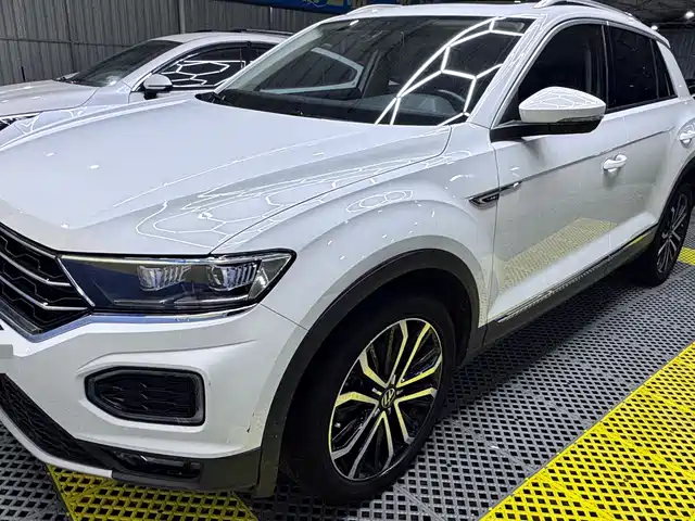 Volkswagen T-Roc Tange T-Roc 2021 Model 280tsi Dsg Two-Wheel Drive Comfort Smart Connected Edition — фото