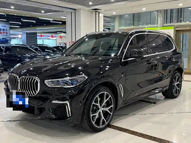 Bmw Bmw X5 Bmw X5 2022 Facelift Xdrive 40li M Sports Package — фото
