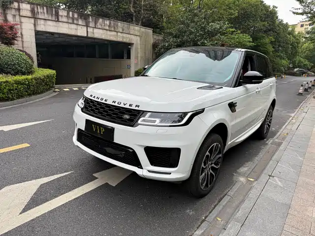 Land Rover Range Rover Sport Range Rover Sport 2021 3.0 L6 Black Edition — фото