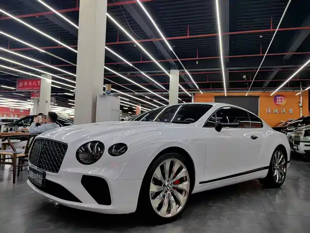 Bentley Continental Continental 2012 6.0t Gt W12 — фото