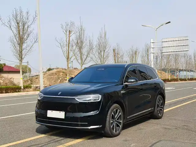 Aito Asks The World Wenjie M7 Wenjie M7 2026 extended range Pro+ four-wheel drive version 5 seats — фото