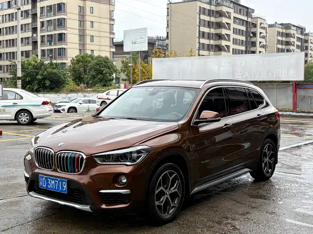 Bmw Bmw X1 Bmw X1 2016 Sdrive18li Luxury Model — фото