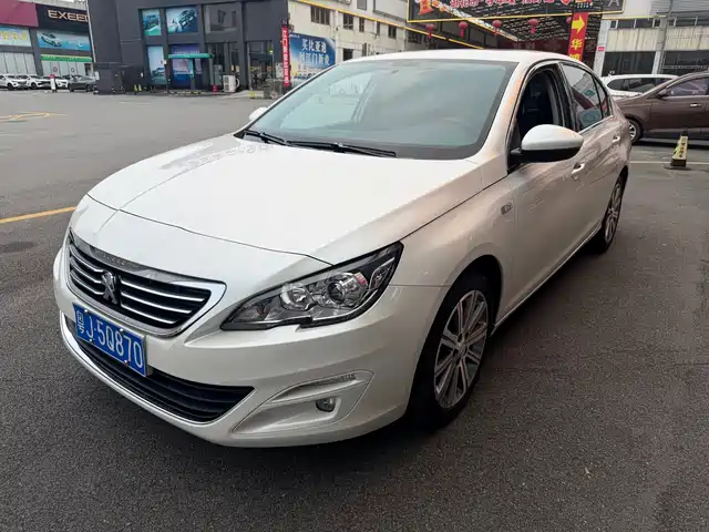 Peugeot Peugeot 408 Peugeot 408 2015 1.2t Automatic Luxury Version — фото