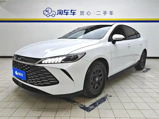Byd Qin Plus Qin Plus 2025 Dm-I Smart Driving Version 55km Leading Model — фото