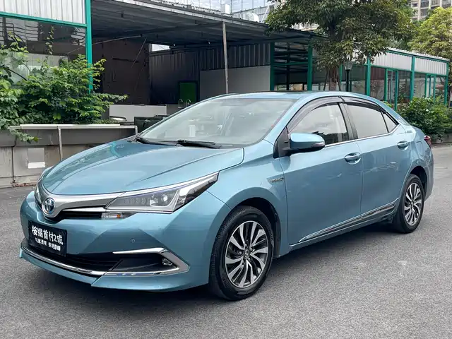 Toyota Corolla Corolla 2017 Facelift Dual Engine 1.8l E-Cvt Elite Version — фото