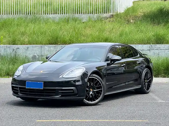 Porsche Panamera Panamera 2017 Panamera 4 Executive Extended Edition 3.0t — фото