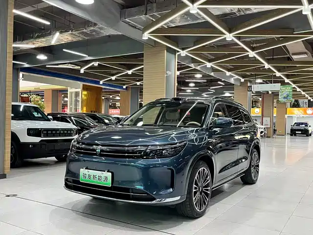 Aito Asks The World Wenjie M7 Wenjie M7 2024 1.5t Intelligent Driving Four-Wheel Drive Ultra Version 5 Seats — фото