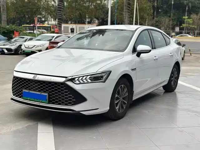 Byd Qin Plus Qin Plus 2025 Dm-I Smart Driving Version 55km Leading Model — фото