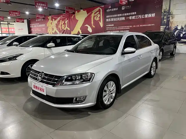 Volkswagen Lavida Lavida 2013 Facelift Classic 1.6l Automatic Comfort Version — фото