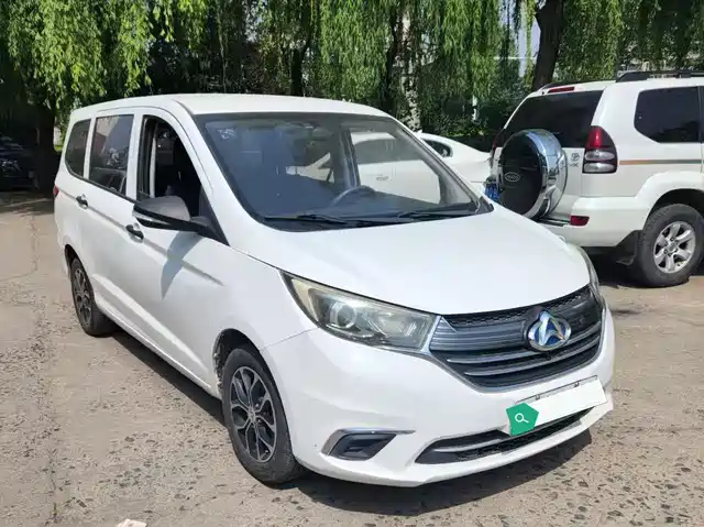 Changan Kaicheng Changan Auchan A600ev Changan Auchan A600ev 2019 Facelift 6 Seats — фото