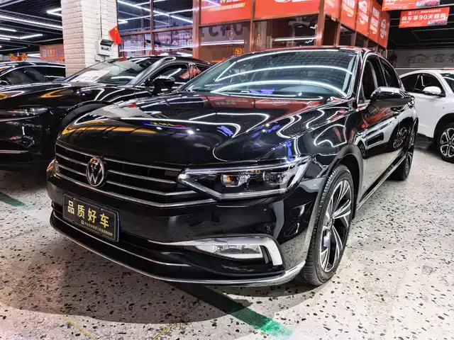 Volkswagen Magotan Magotan 2023 2 Million Commemorative Edition 330tsi Dsg Luxury Model — фото