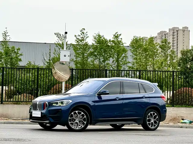 Bmw Bmw X1 Bmw X1 2022 Sdrive25li Leading Model — фото