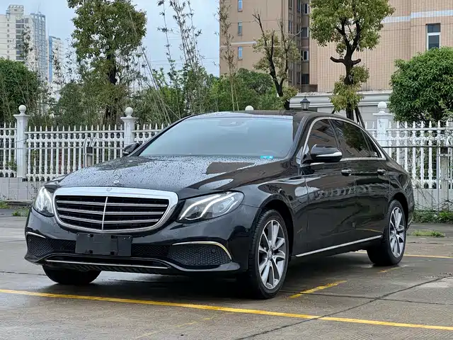 Mercedes-Benz Mercedes-Benz E-Class Mercedes-Benz E-Class 2016 E 200 L — фото