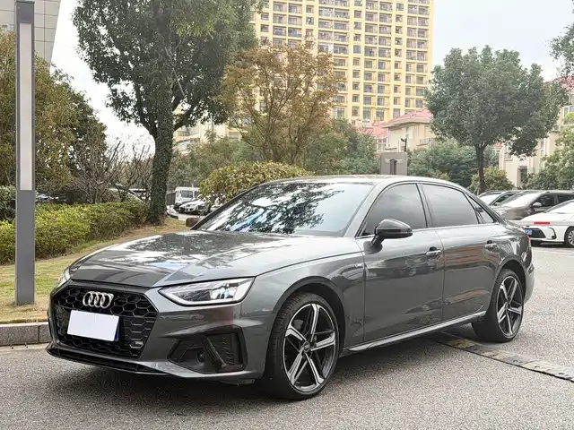 Audi Audi A4l Audi A4l 2024 40 Tfsi Luxury And Dynamic Model — фото