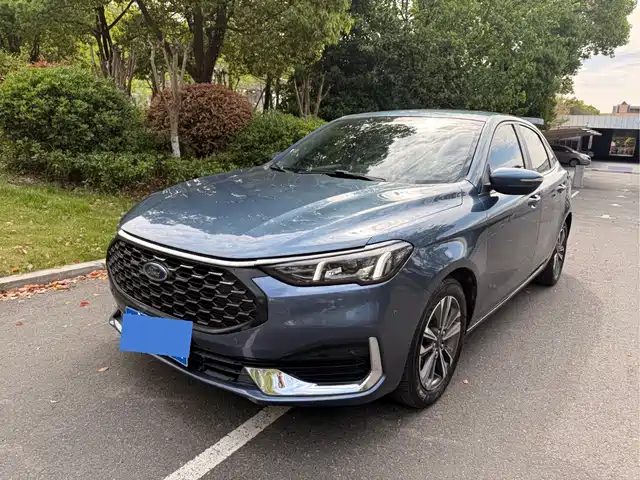 Ford Forrest Forex 2021 1.5l Automatic Diamond Version — фото
