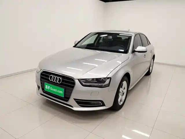 Audi Audi A4l Audi A4l 2015 30 Tfsi Automatic Comfort Type — фото