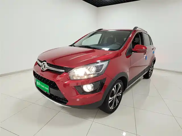 Baic Motor Shenbao X25 Saab X25 2015 1.5l Manual Elite Type — фото