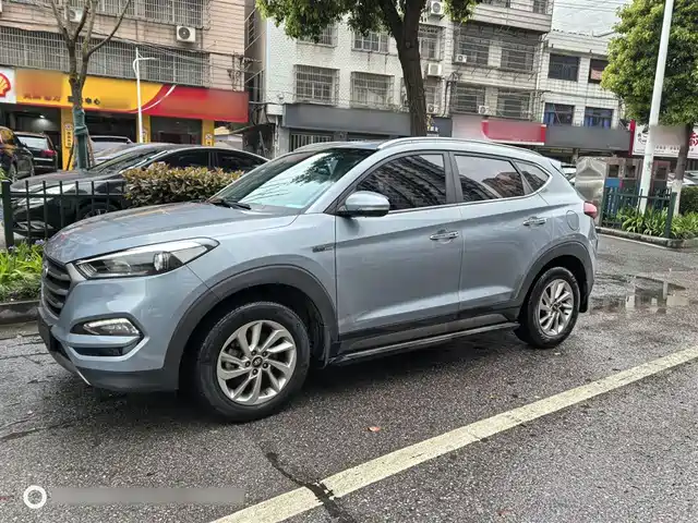 Hyundai Tucson Tucson 2015 1.6t Dual-Clutch Two-Wheel Drive Intelligent Model — фото