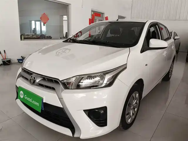 Toyota Yaris L To Dazzle Yaris L 2015 1.5e Automatic Charm Version — фото
