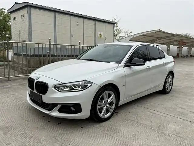 Bmw Bmw 1 Series Bmw 1 Series 2017 118i Design Package — фото